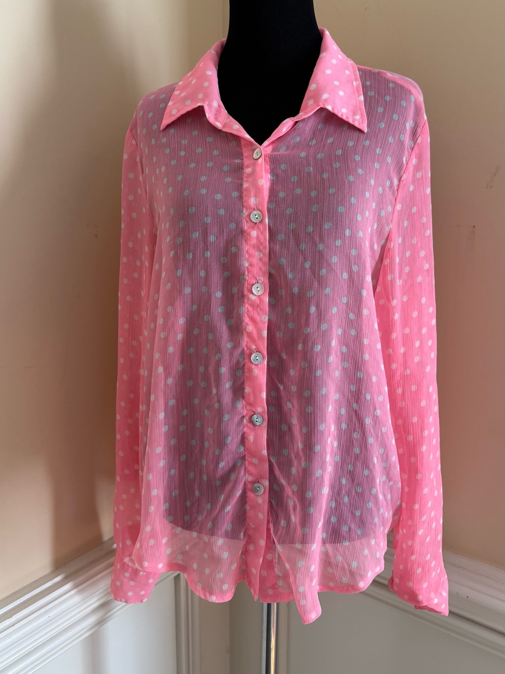 About A Girl Pink Polka Dot‎ Sheer Button-Front Top Size XL